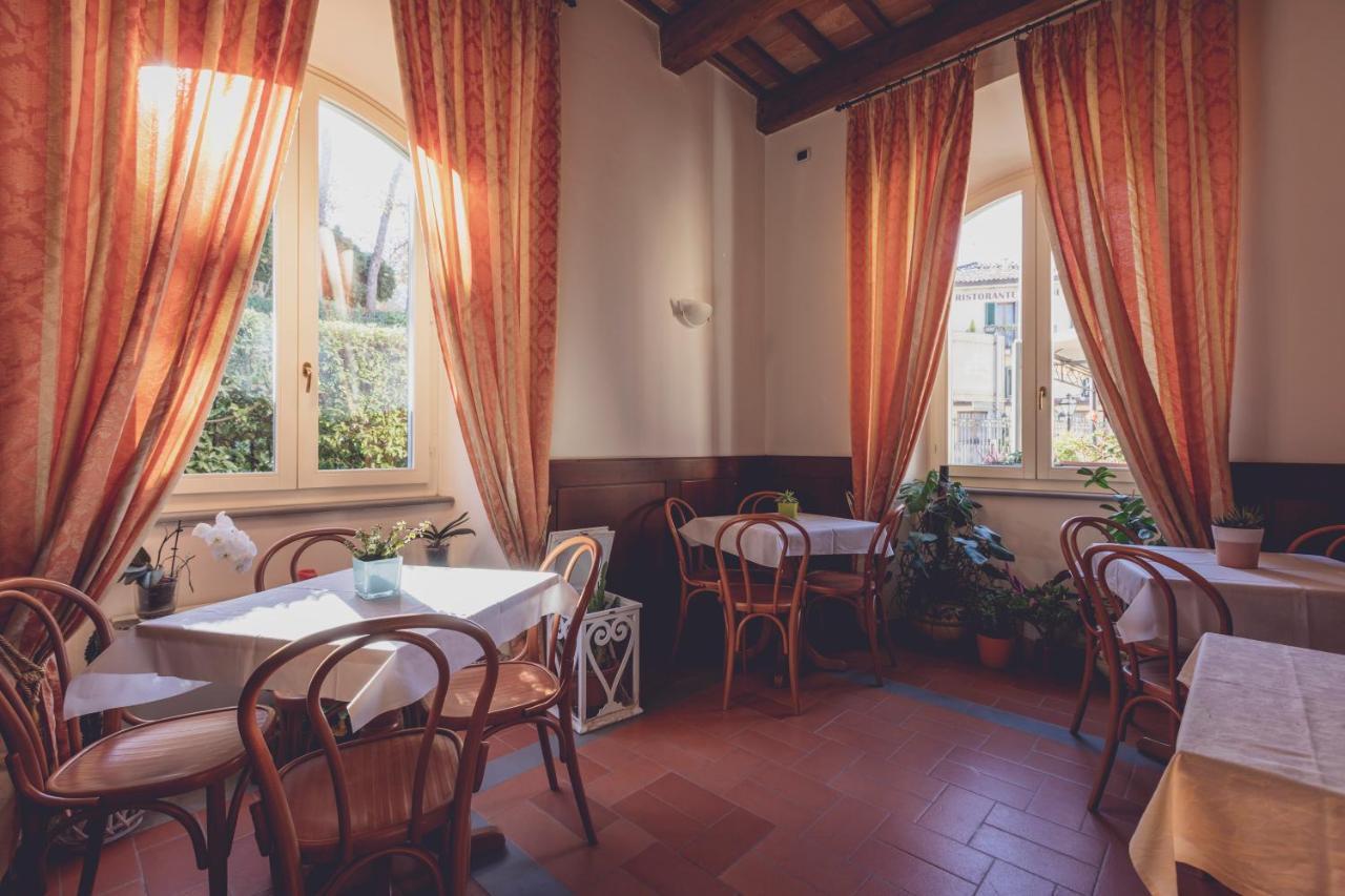 Albergo Ristorante Pasqui Rocca San Casciano 外观 照片