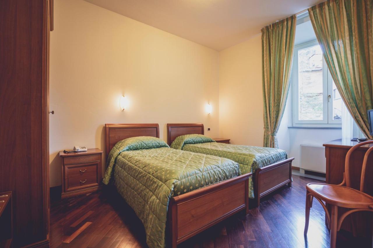 Albergo Ristorante Pasqui Rocca San Casciano 外观 照片